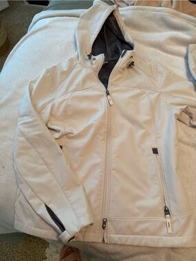 Free Country women’s Hooded Softshell Jacket - Cream